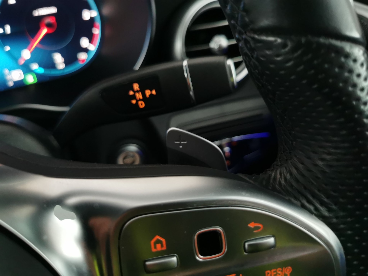 Used Mercedes-Benz GLC 2022 for sale - 76400965: Photo 28