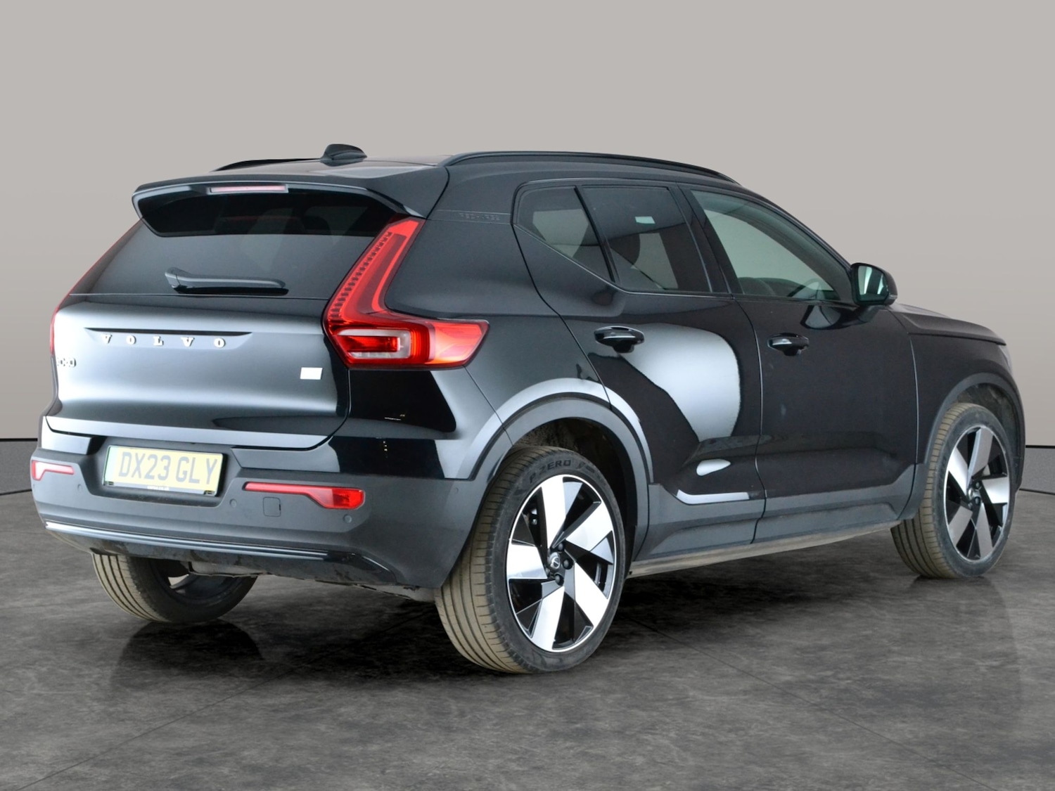 Used Volvo XC40 2023 for sale - 78197777: Photo 12