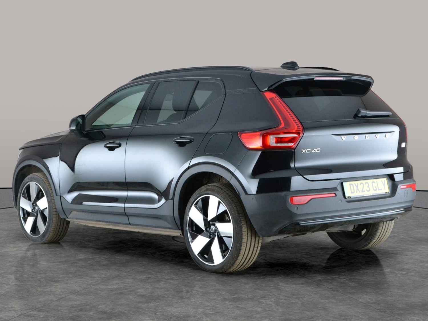 Used Volvo XC40 2023 for sale - 78197777: Photo 14