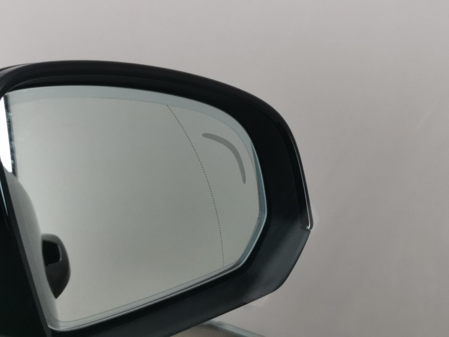 Used Volvo XC40 2023 for sale - 78197777: Photo 18