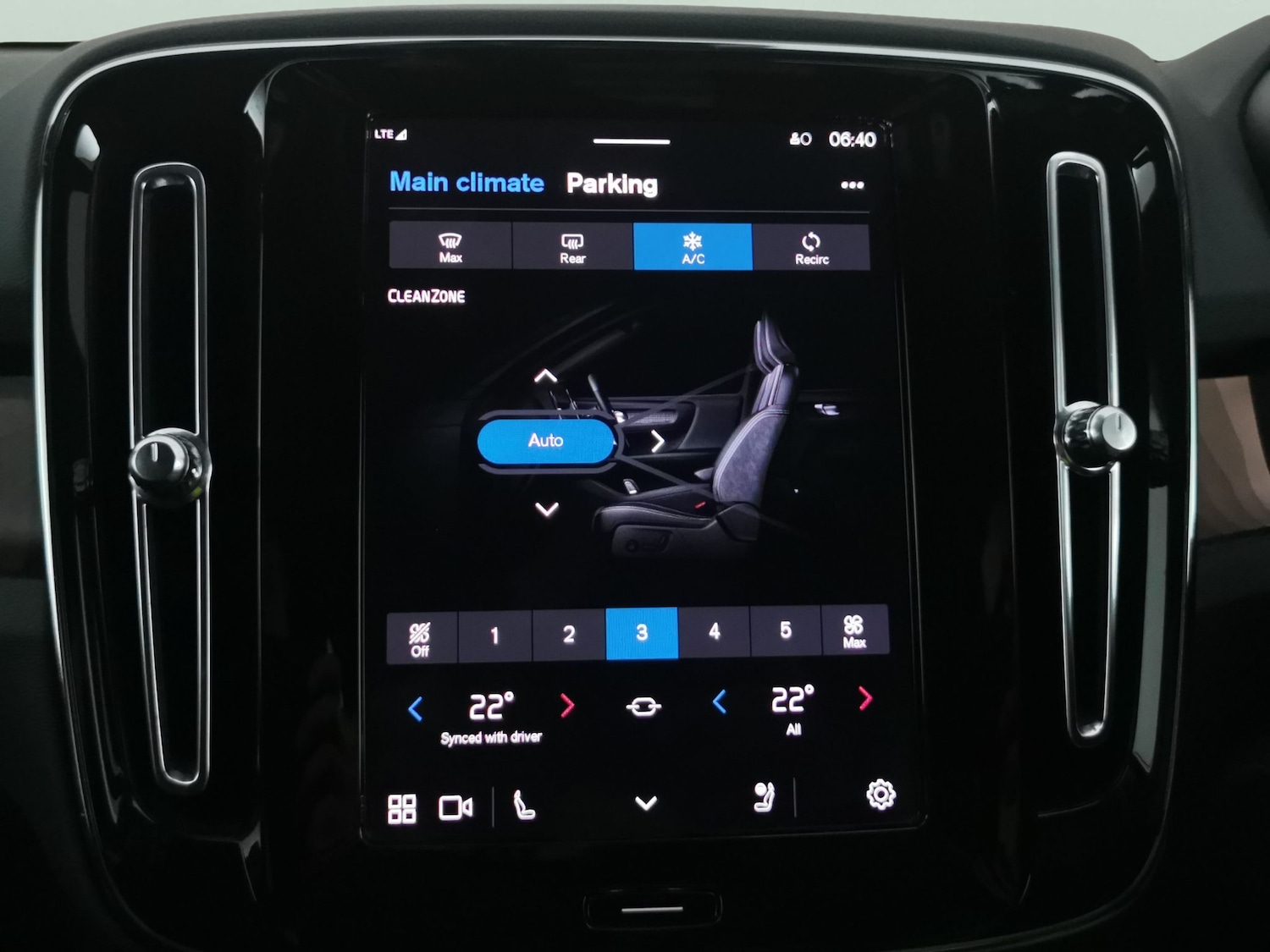 Used Volvo XC40 2023 for sale - 78197777: Photo 22