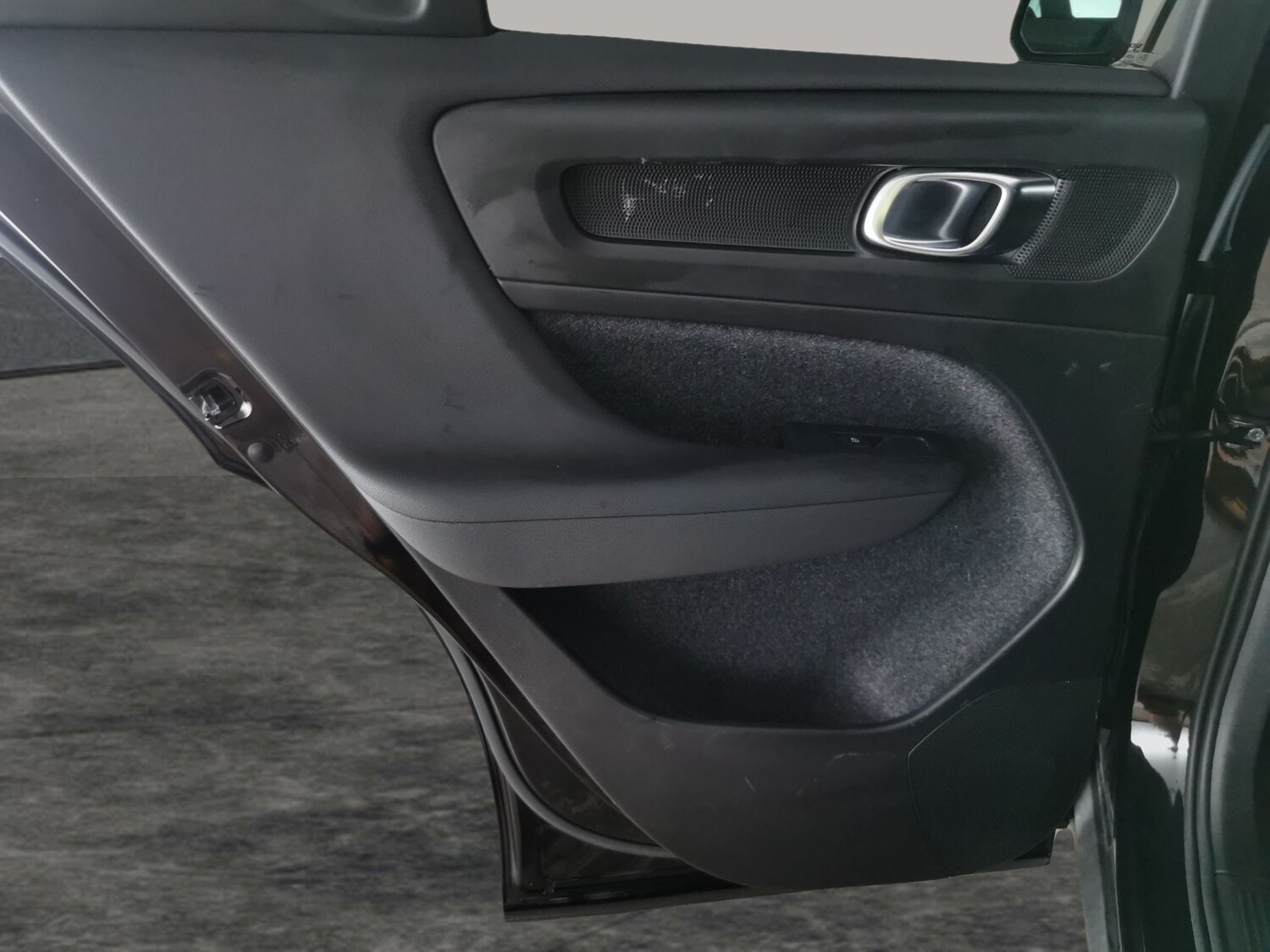 Used Volvo XC40 2023 for sale - 78197777: Photo 34