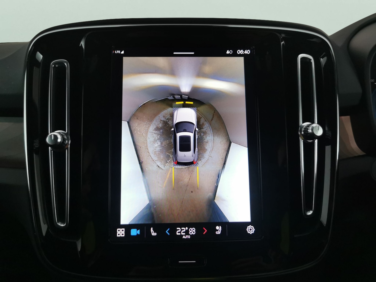 Used Volvo XC40 2023 for sale - 78197777: Photo 7