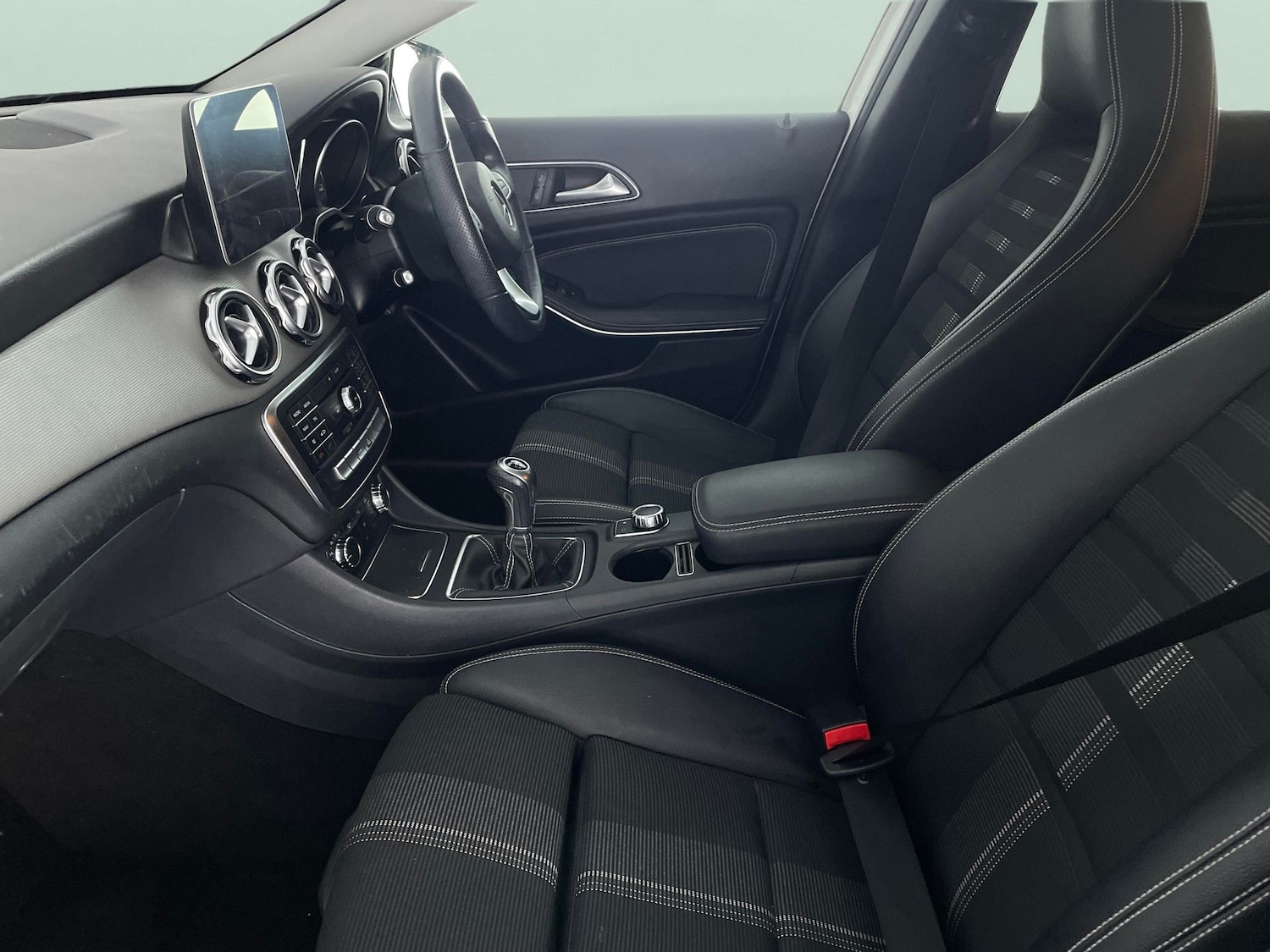 Used Mercedes-Benz GLA 2019 for sale - 76854783: Photo 4