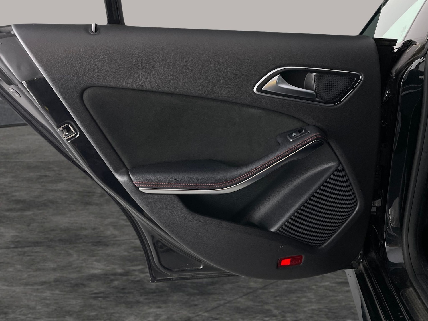 Used Mercedes-Benz CLA 2018 for sale - 77460962: Photo 28