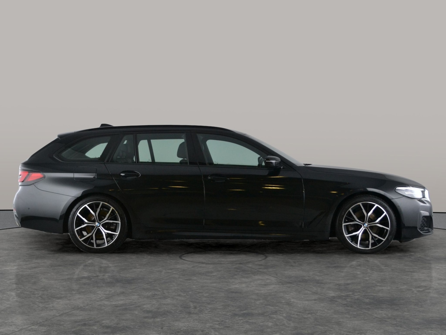 Used BMW 5 Series 2022 for sale - 77569937: Photo 13