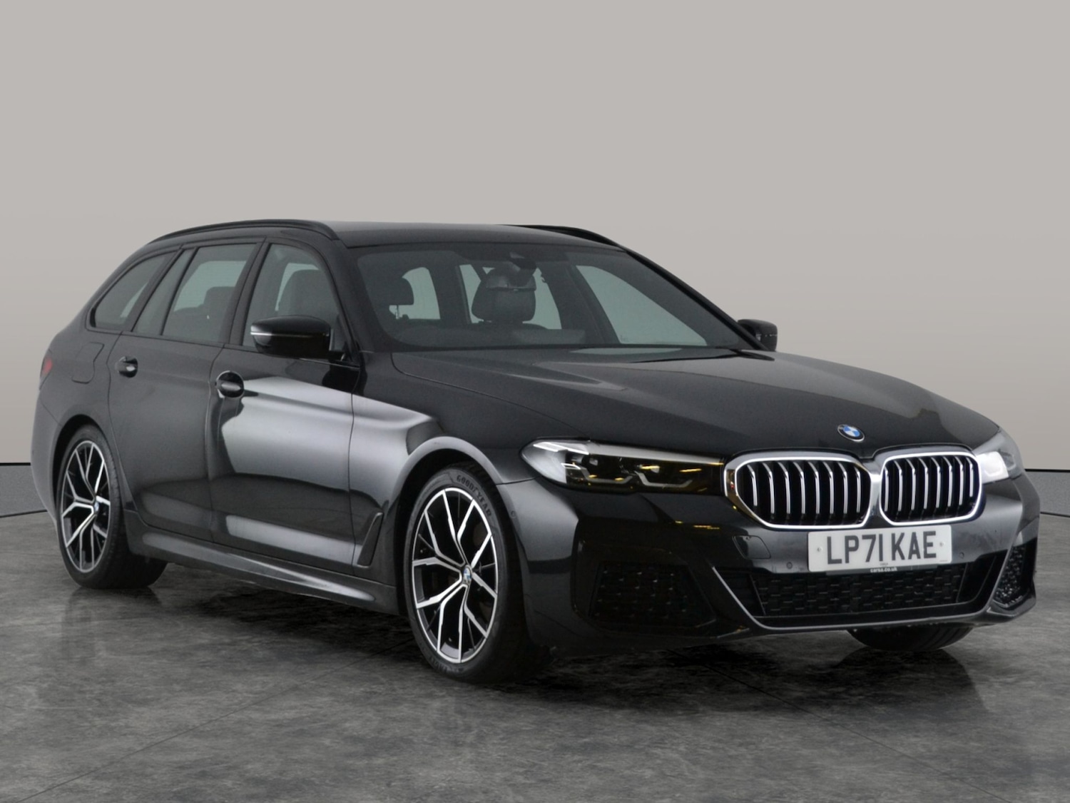 Used BMW 5 Series 2022 for sale - 77569937: Photo 14