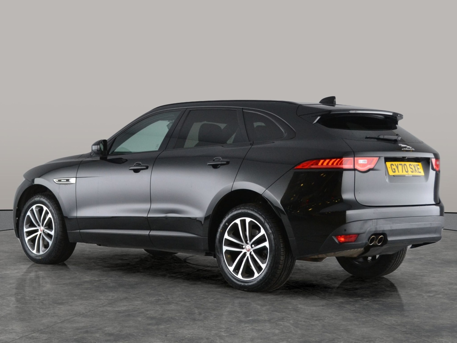 Used Jaguar F-Pace 2020 for sale - 76542589: Photo 10