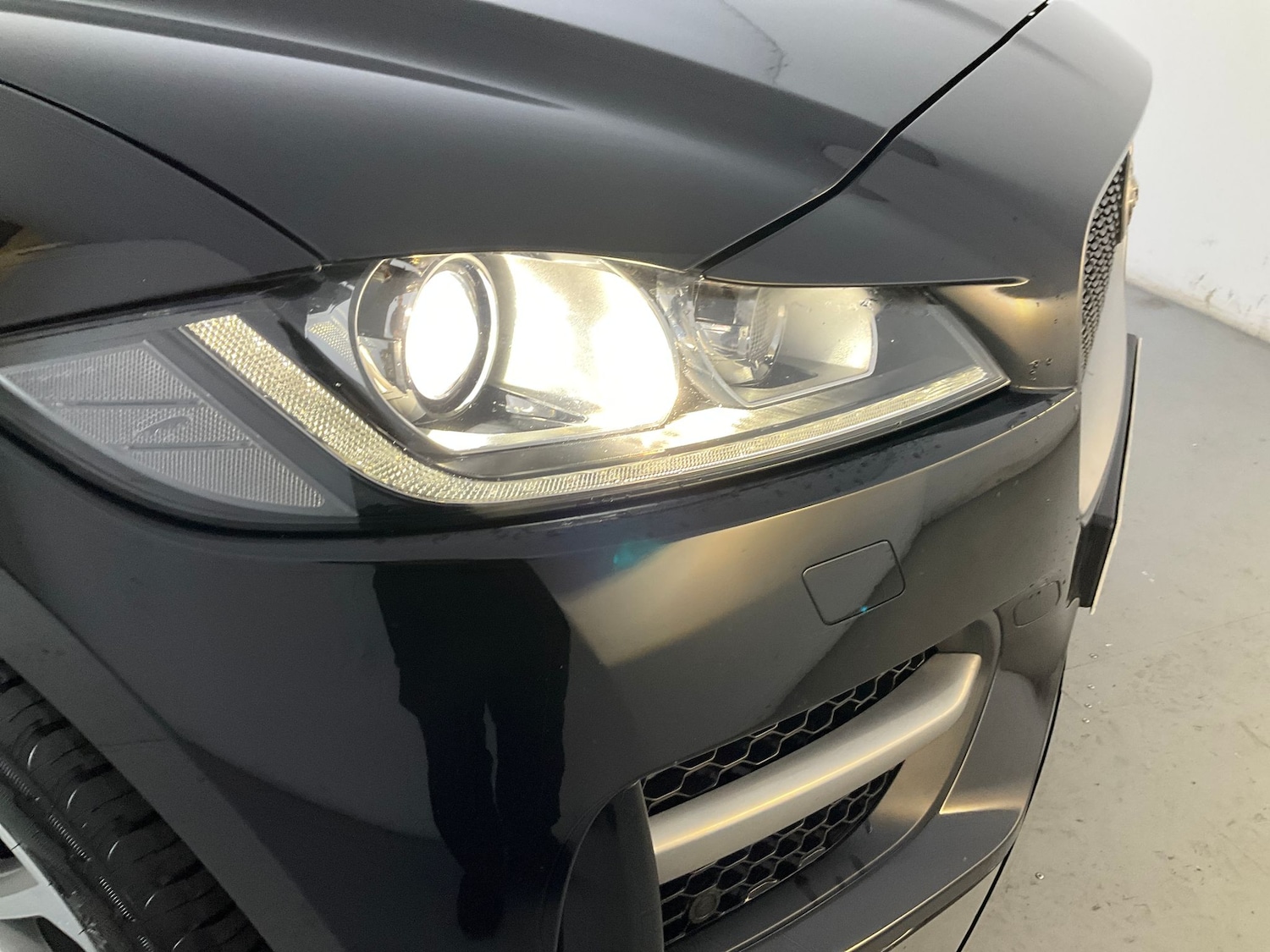 Used Jaguar F-Pace 2020 for sale - 76542589: Photo 5