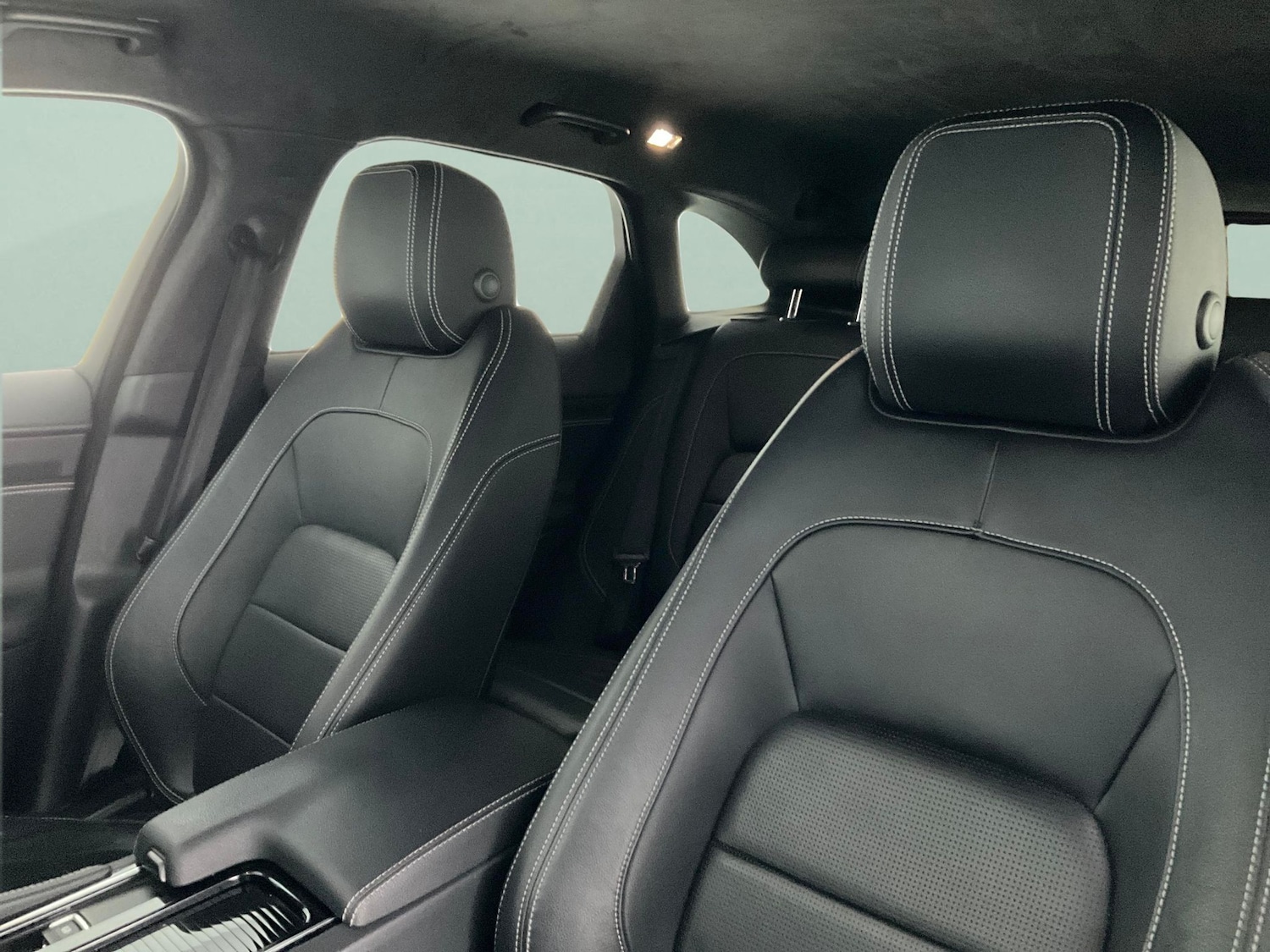 Used Jaguar F-Pace 2020 for sale - 76542589: Photo 7