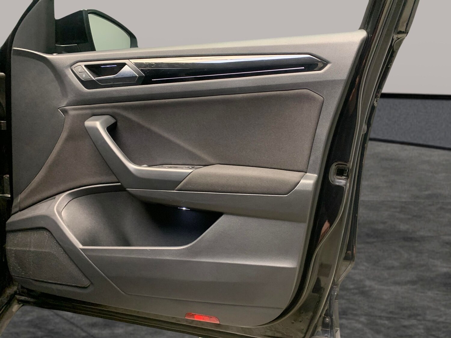 Used Volkswagen T-Roc 2021 for sale - 77373936: Photo 26