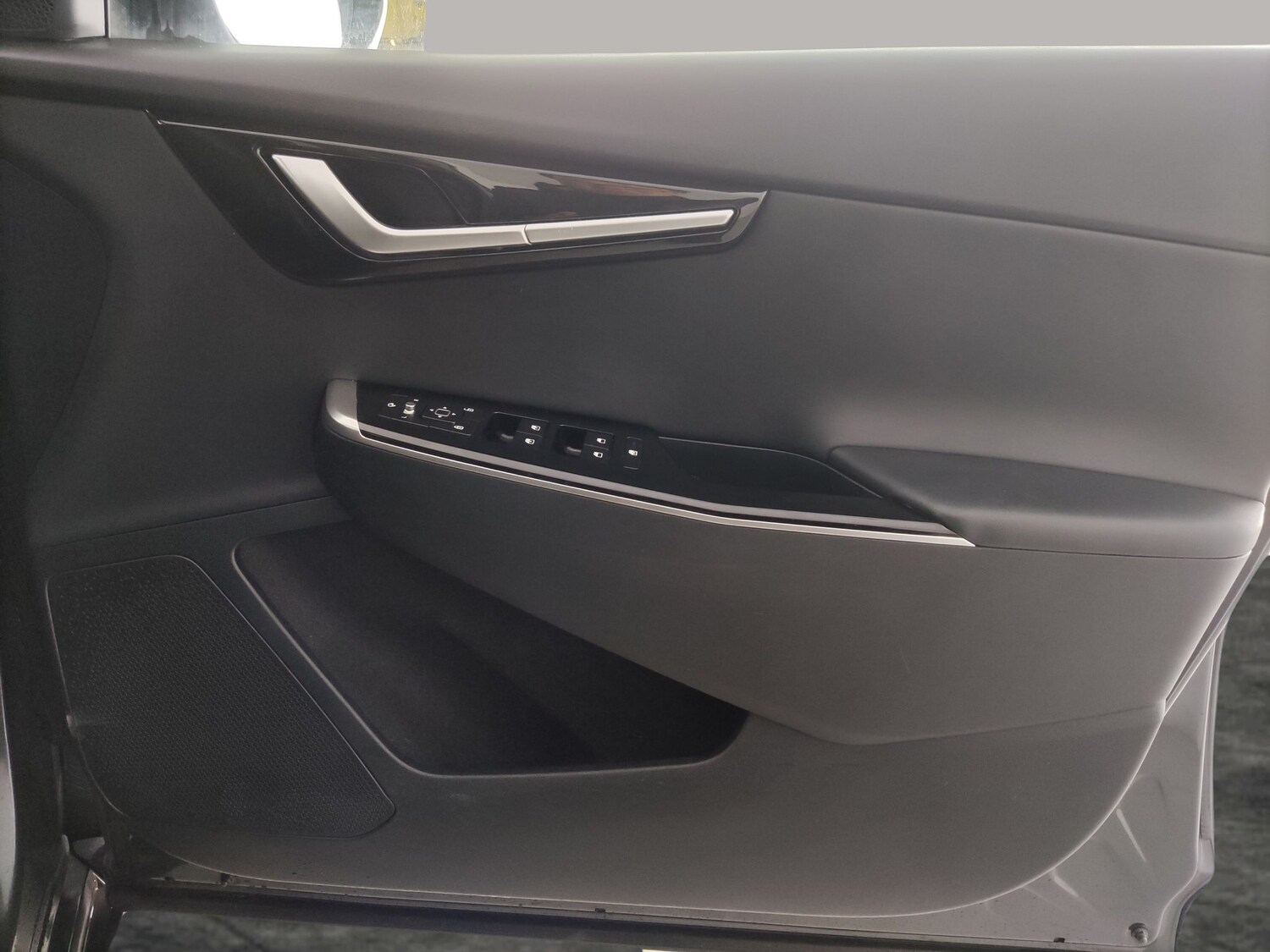 Used Kia EV6 2023 for sale - 78140659: Photo 30