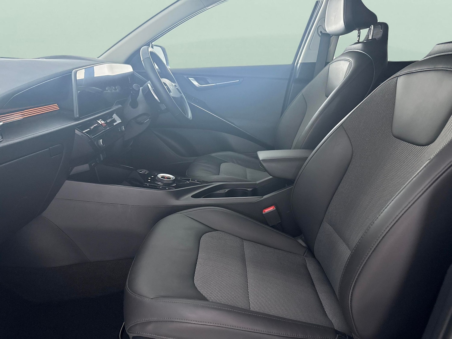 Used Kia Niro 2023 for sale - 77208087: Photo 4