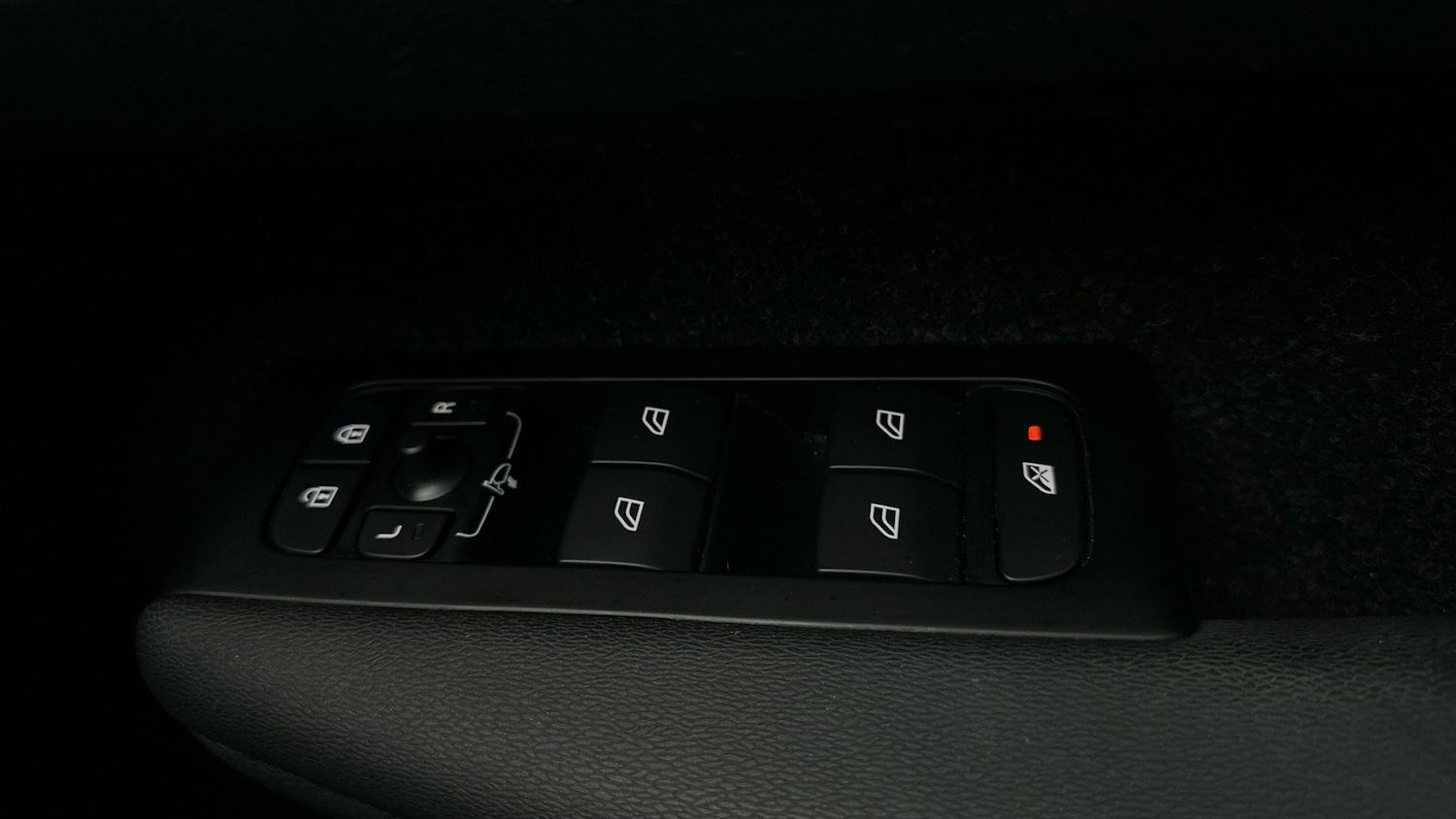 Used Volvo XC40 2021 for sale - 76663573: Photo 21