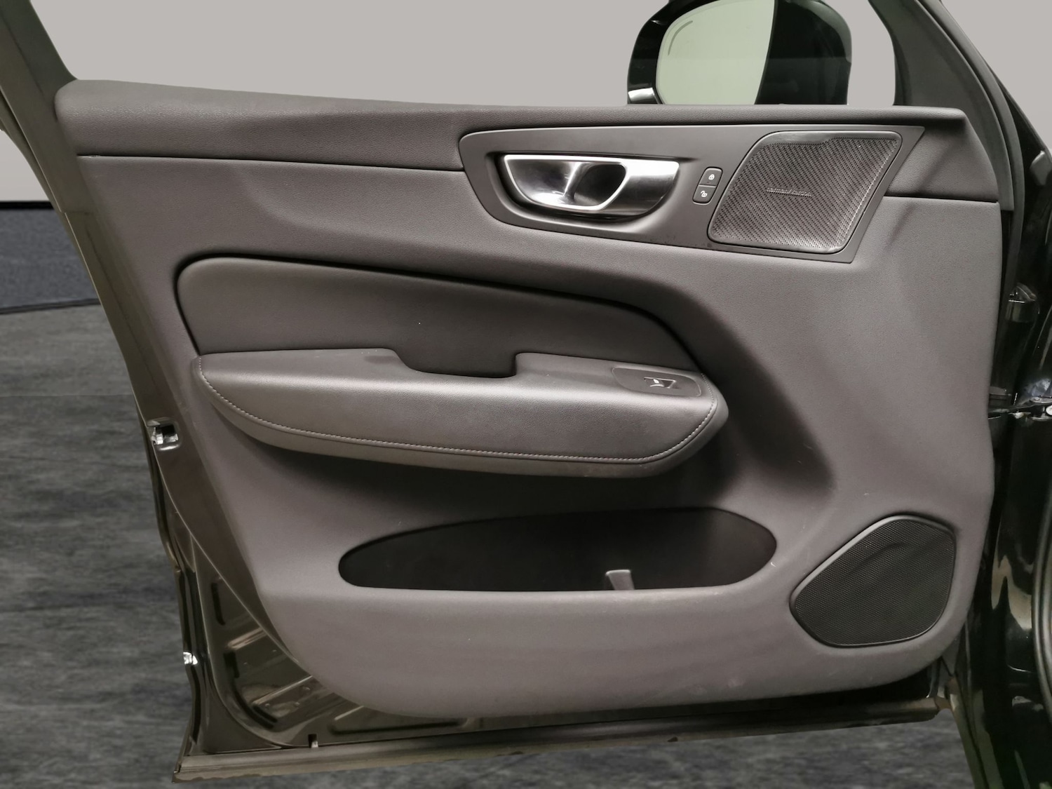 Used Volvo XC60 2023 for sale - 78159704: Photo 27