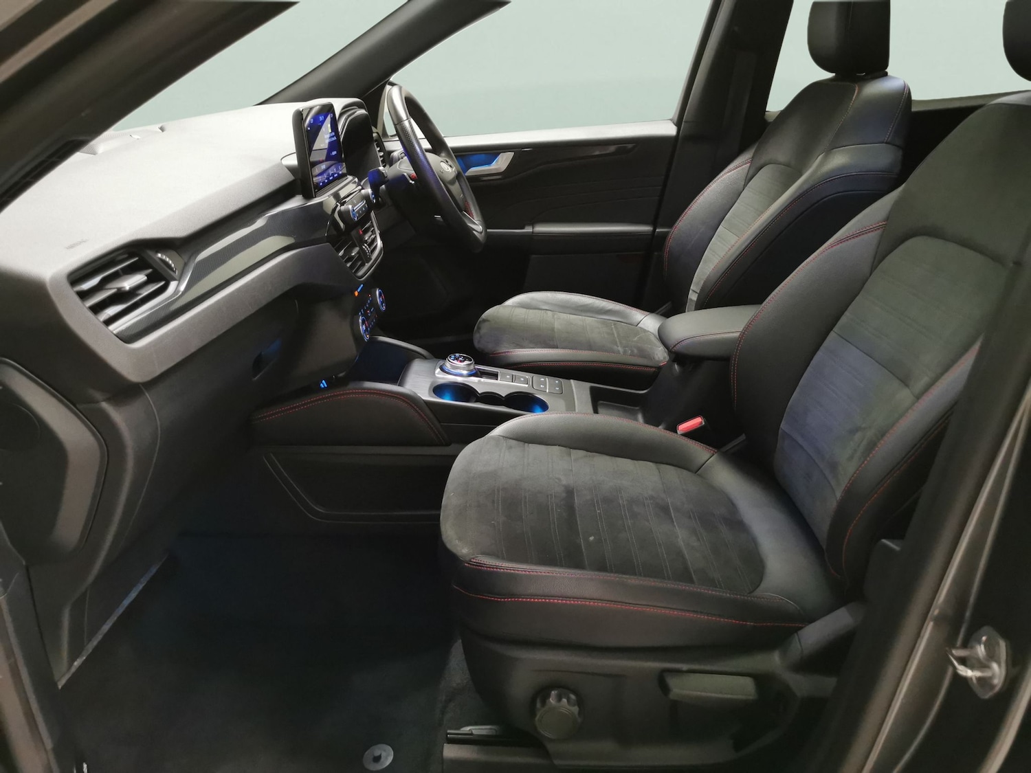 Used Ford Kuga 2021 for sale - 77636453: Photo 4