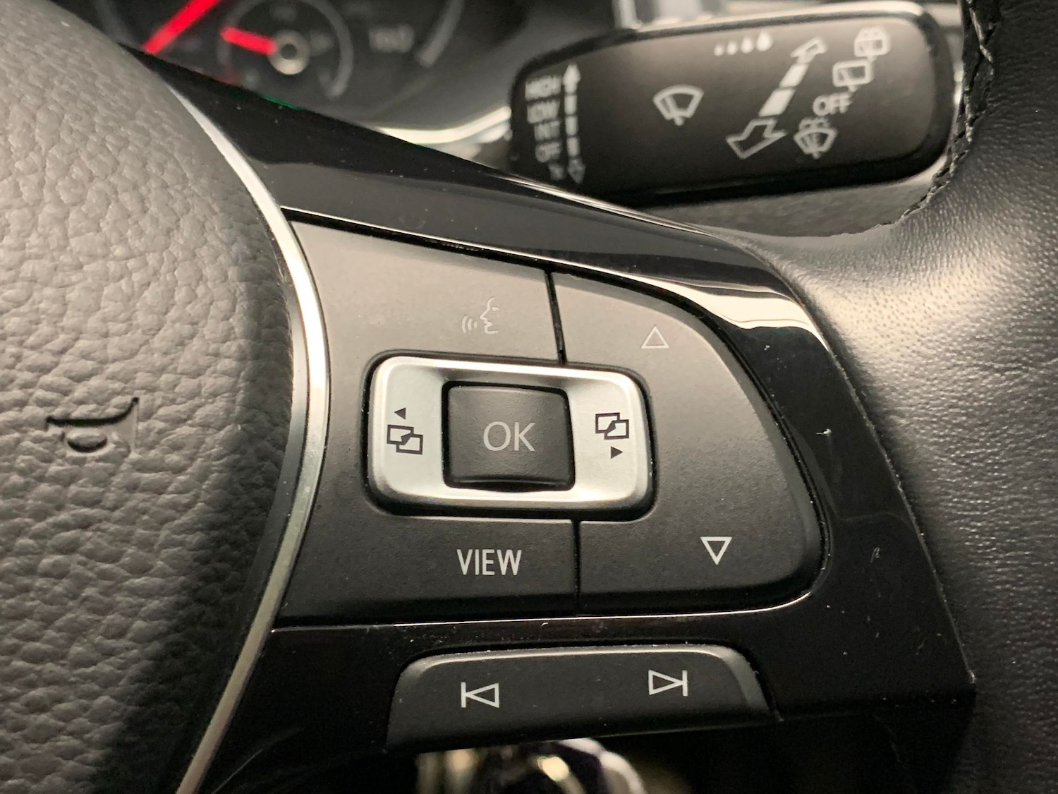 Used Volkswagen T-Roc 2022 for sale - 77324275: Photo 14