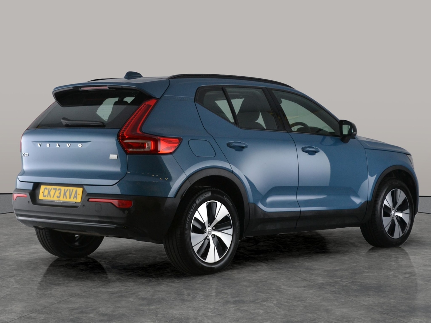 Used Volvo XC40 2023 for sale - 78207327: Photo 11