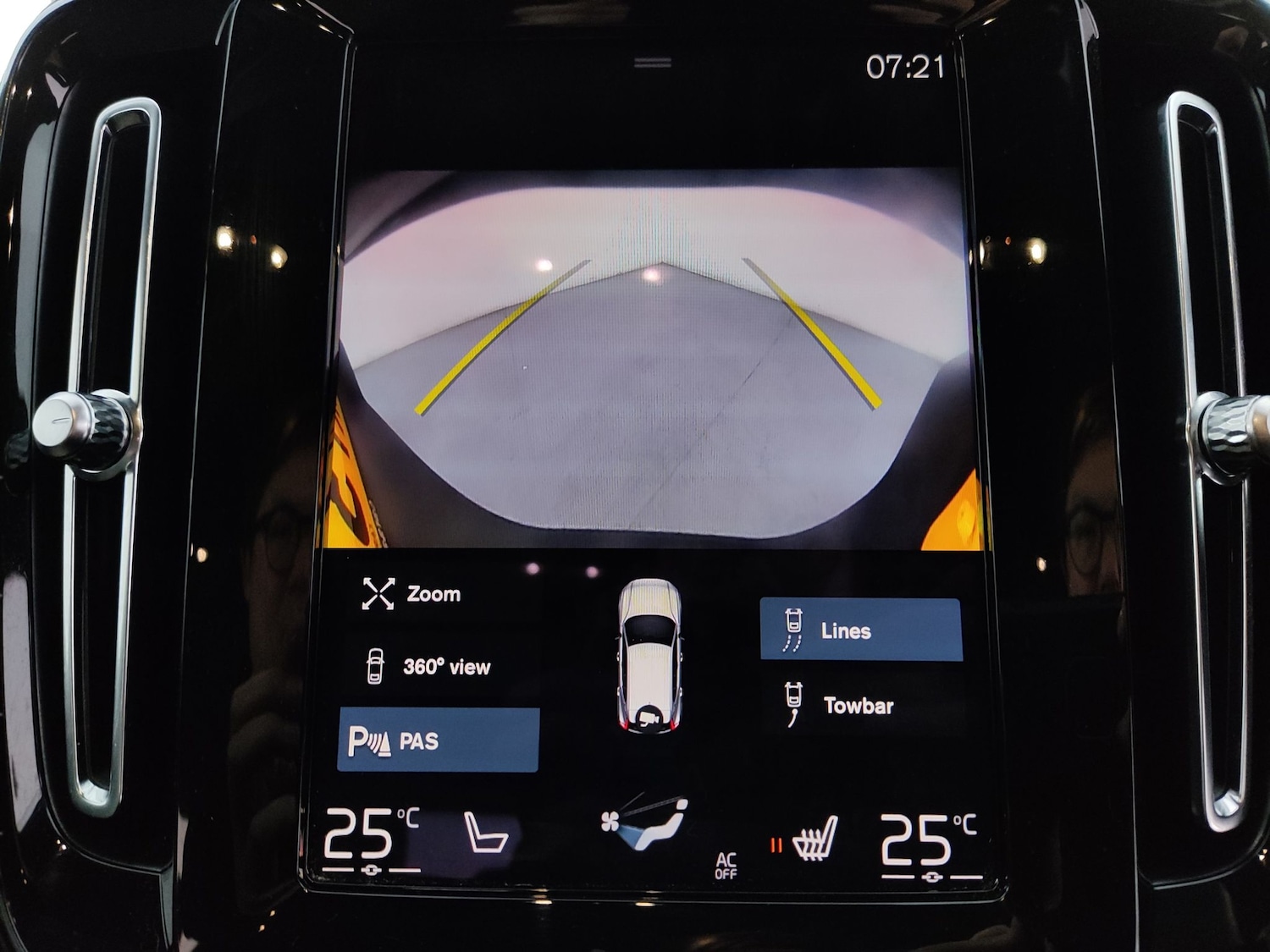 Used Volvo XC40 2023 for sale - 78207327: Photo 18