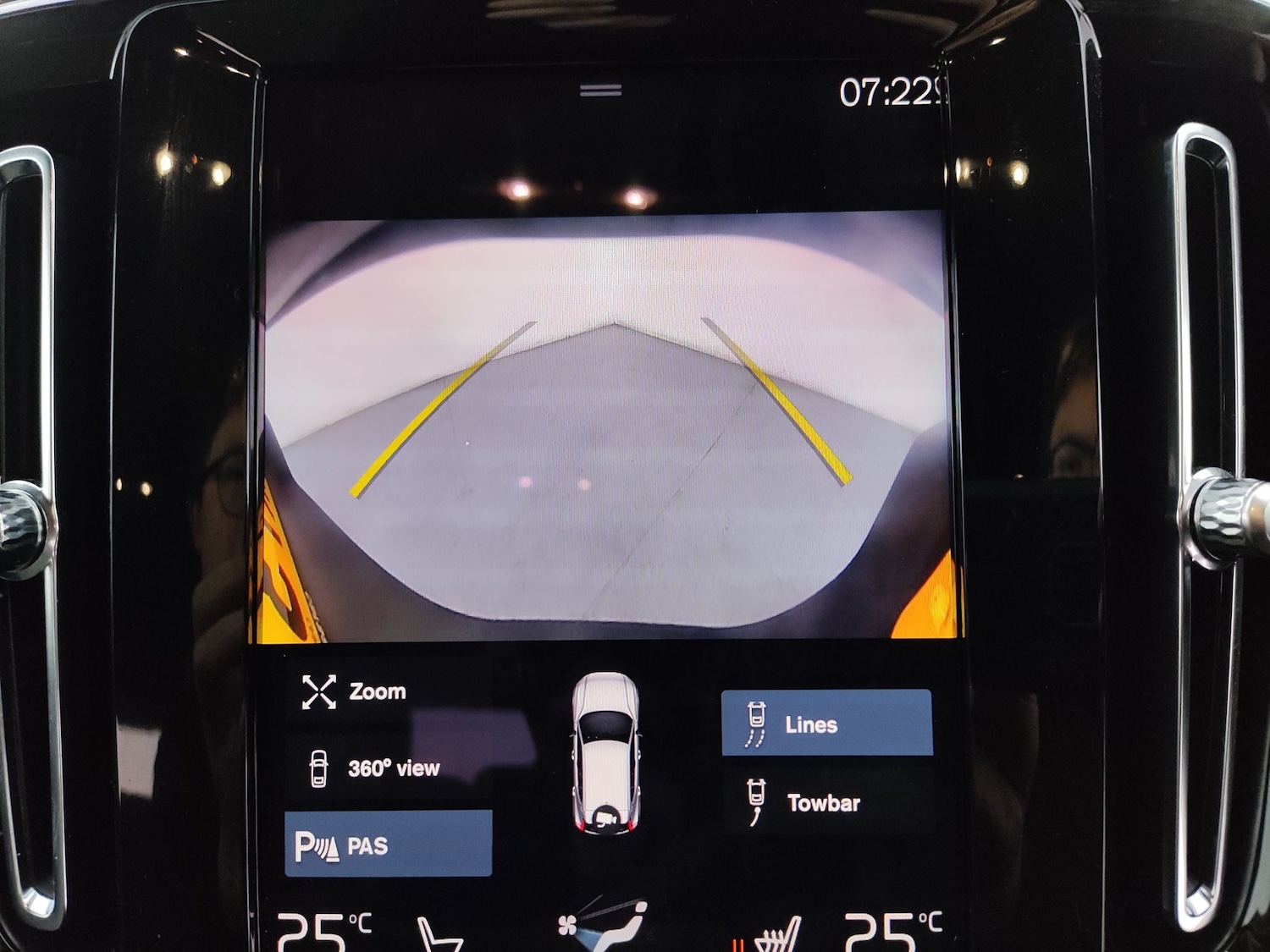 Used Volvo XC40 2023 for sale - 78207327: Photo 7