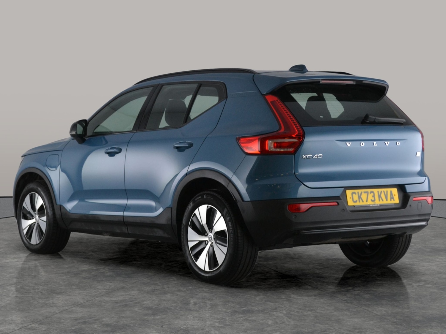 Used Volvo XC40 2023 for sale - 78207327: Photo 9