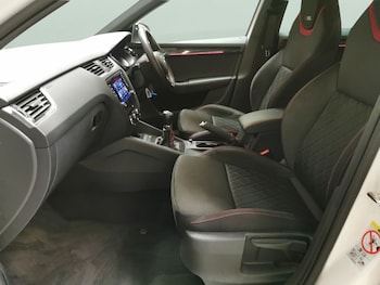 Used Skoda Octavia 2019 for sale - 77296498: Photo