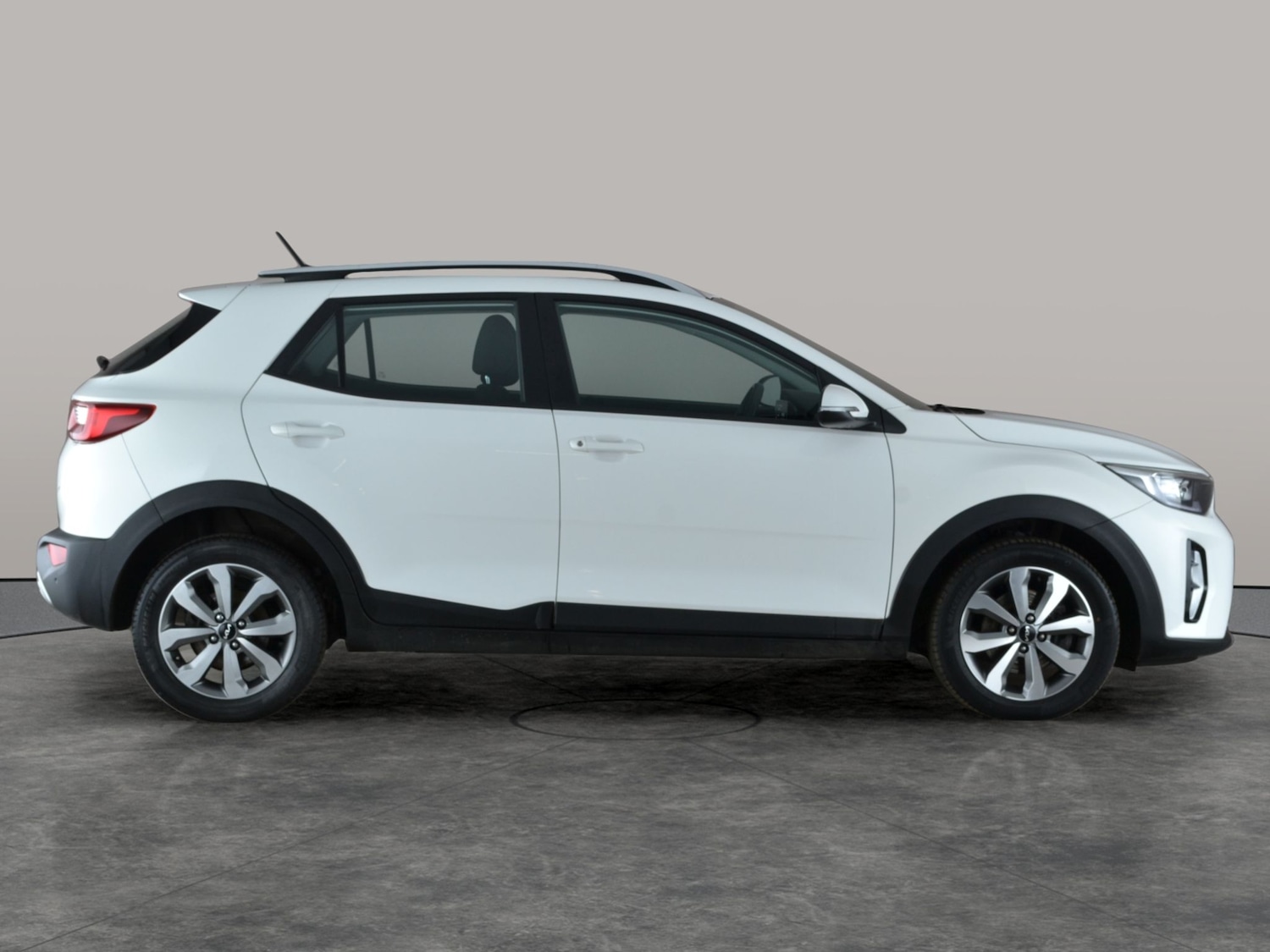 Used Kia Stonic 2022 for sale - 77360926: Photo 8