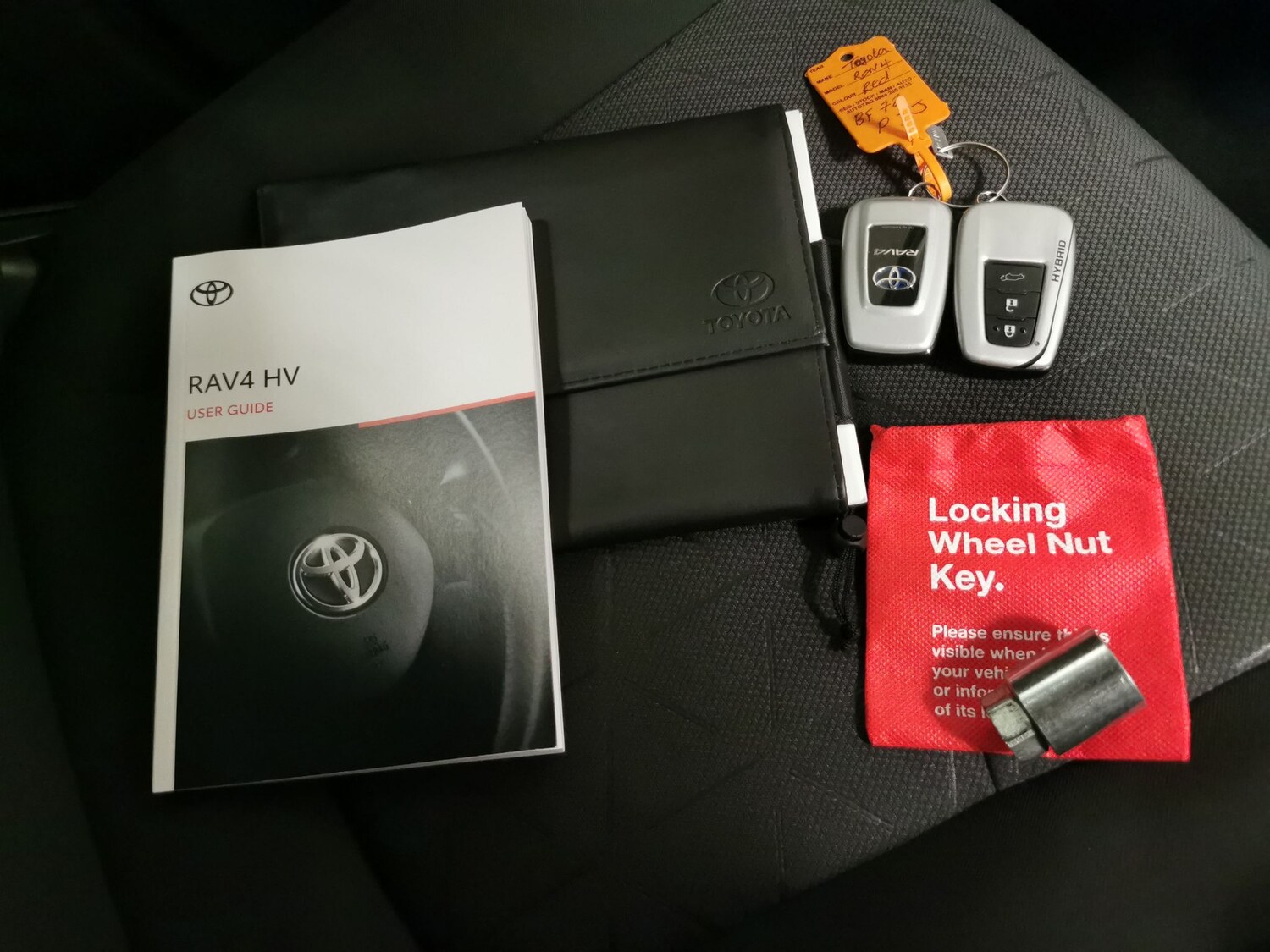 Used Toyota RAV4 2022 for sale - 77569824: Photo 31