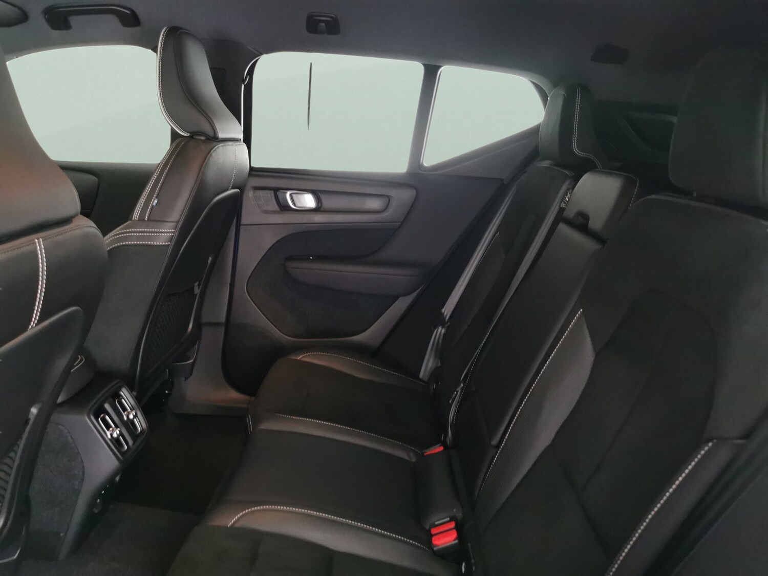 Used Volvo XC40 2019 for sale - 78163648: Photo 32