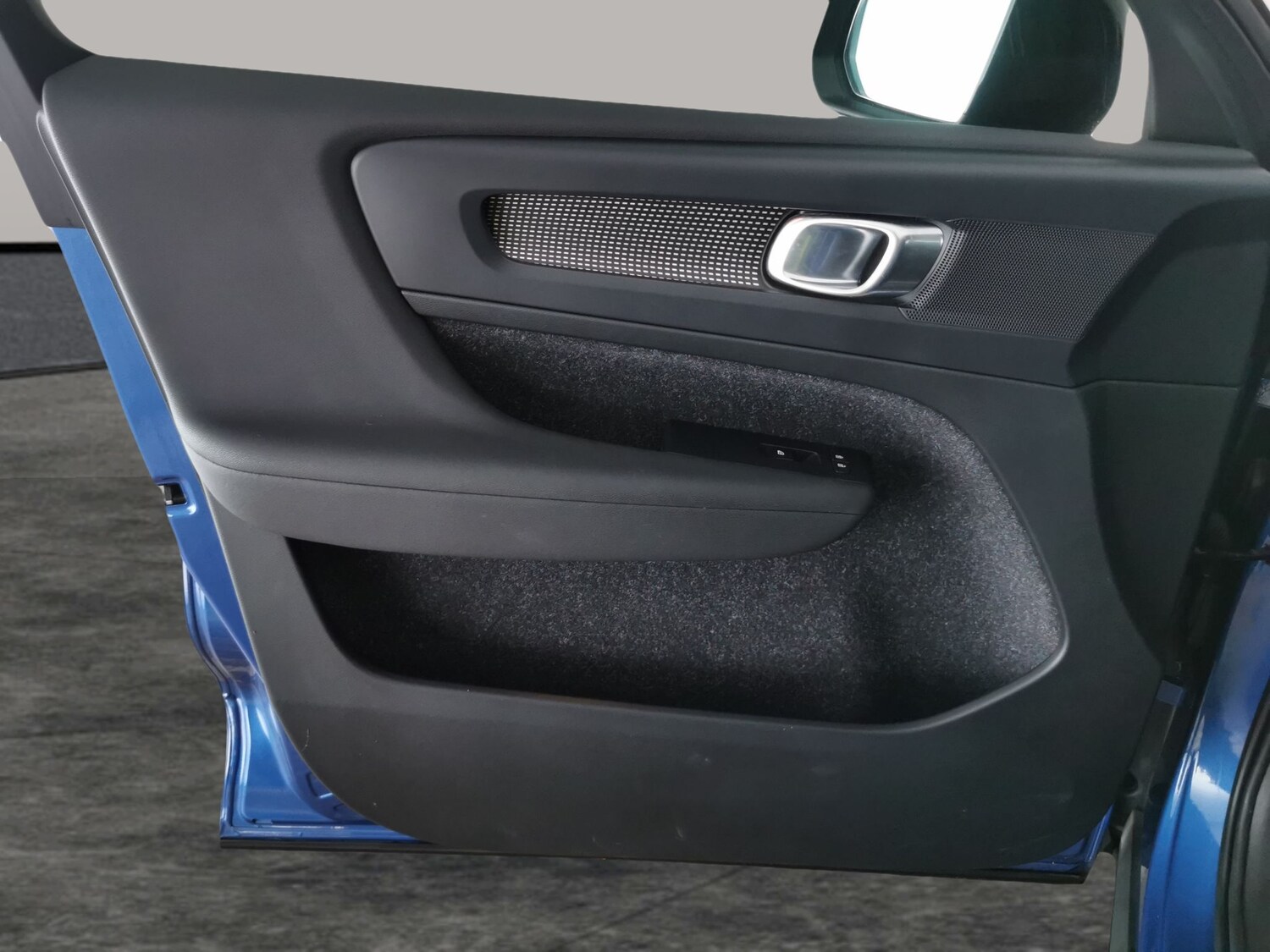 Used Volvo XC40 2019 for sale - 78163648: Photo 33