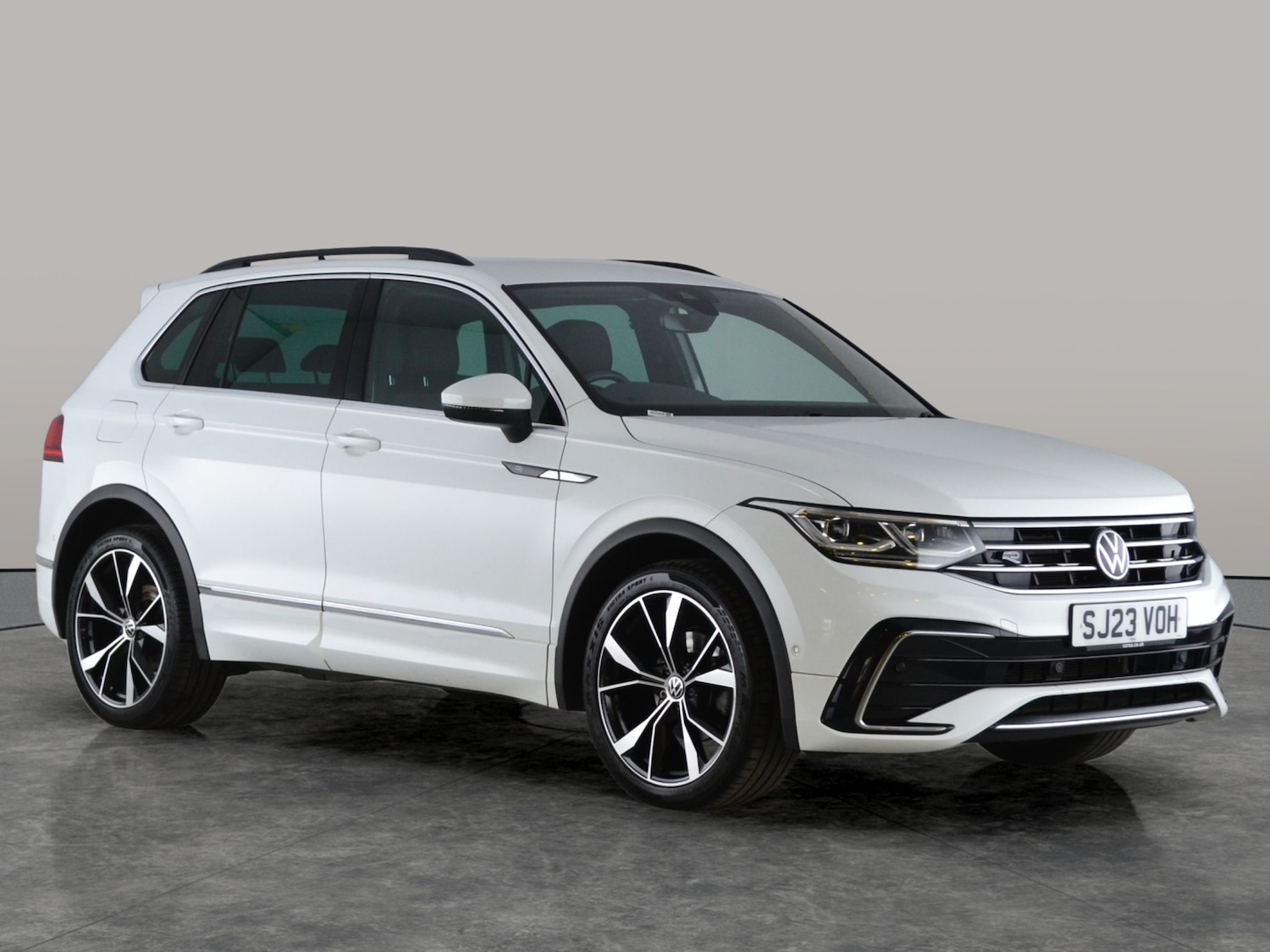 Used Volkswagen Tiguan 2023 for sale - 77688734: Photo 11