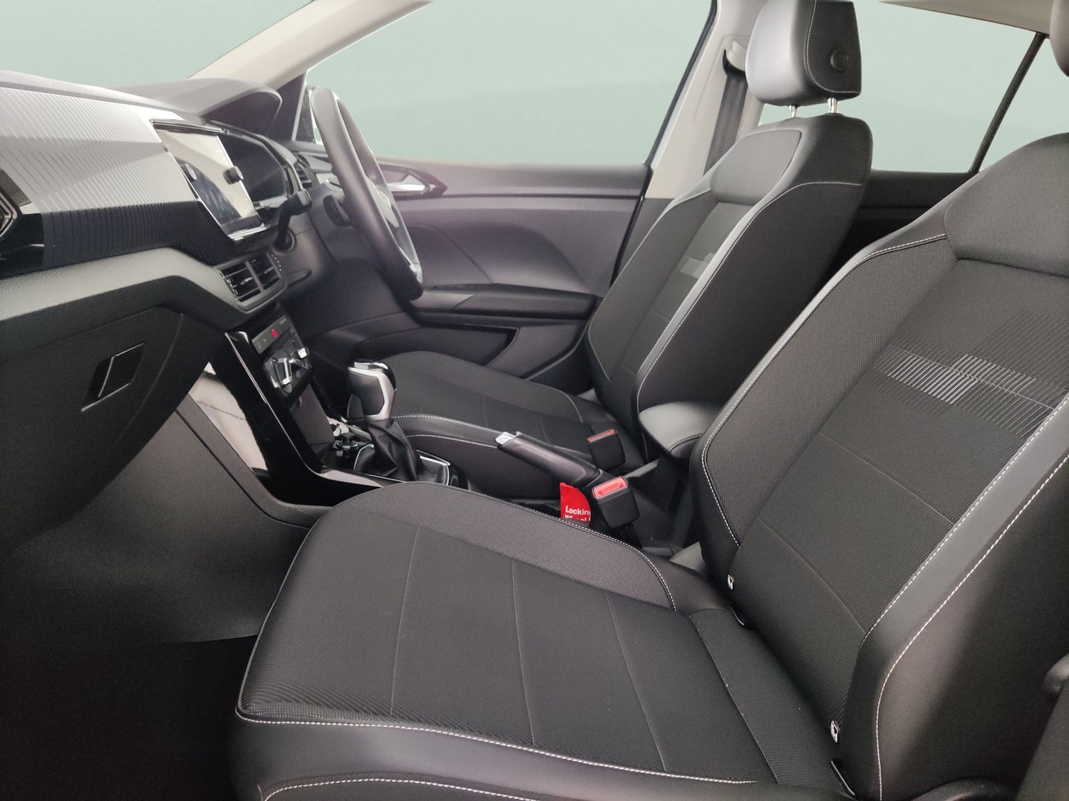 Used Volkswagen T-Cross 2023 for sale - 78063649: Photo 4