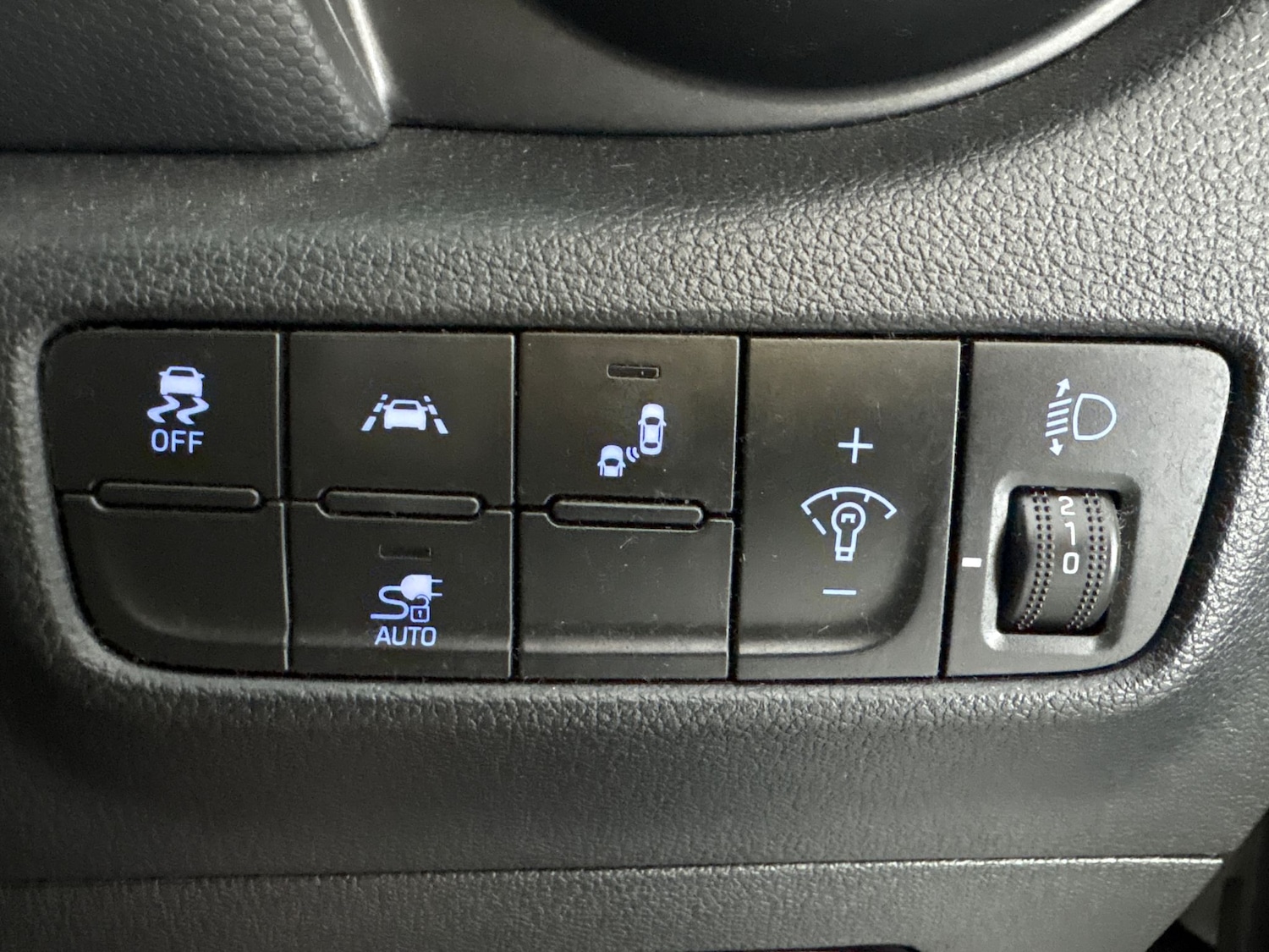 Used Hyundai KONA 2020 for sale - 76696810: Photo 23