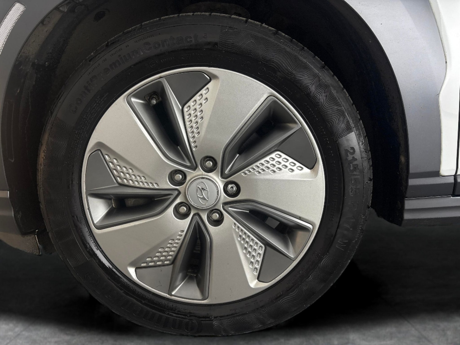 Used Hyundai KONA 2020 for sale - 76696810: Photo 26