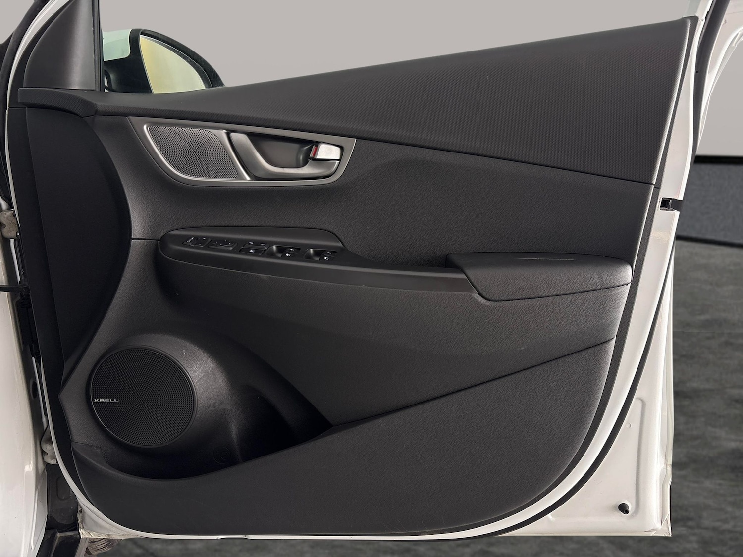 Used Hyundai KONA 2020 for sale - 76696810: Photo 31