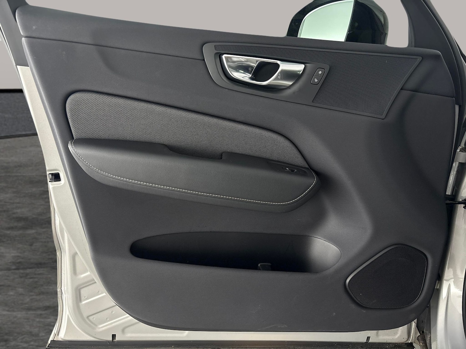 Used Volvo XC60 2021 for sale - 77337325: Photo 35