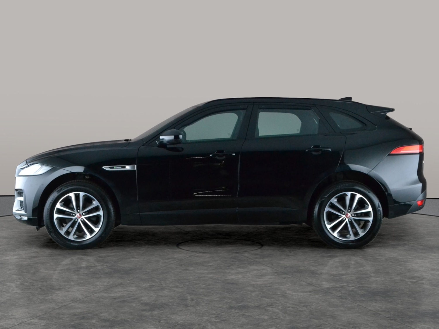 Used Jaguar F-Pace 2020 for sale - 77715944: Photo 13
