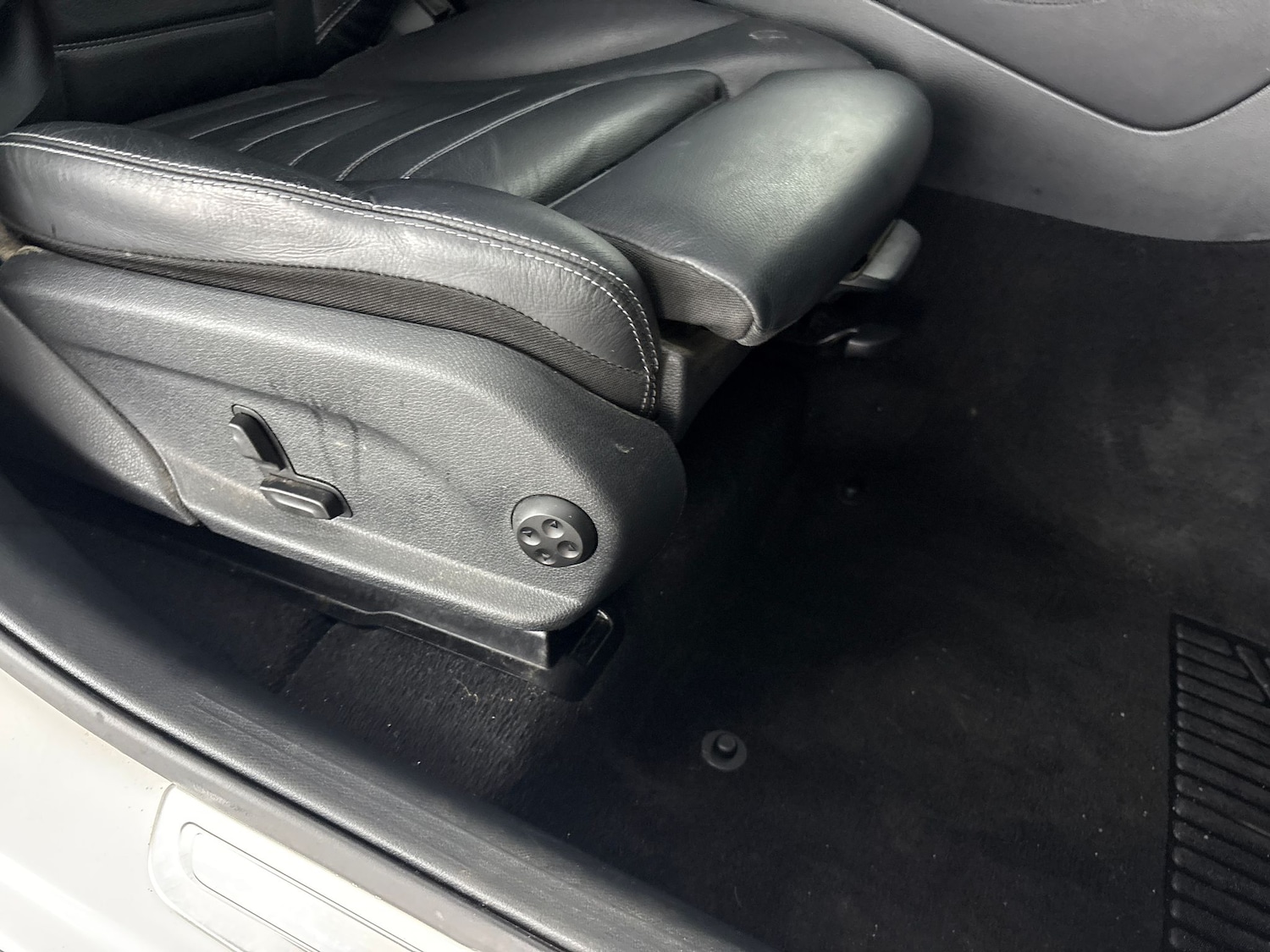 Used Mercedes-Benz EQC 2021 for sale - 77170860: Photo 28