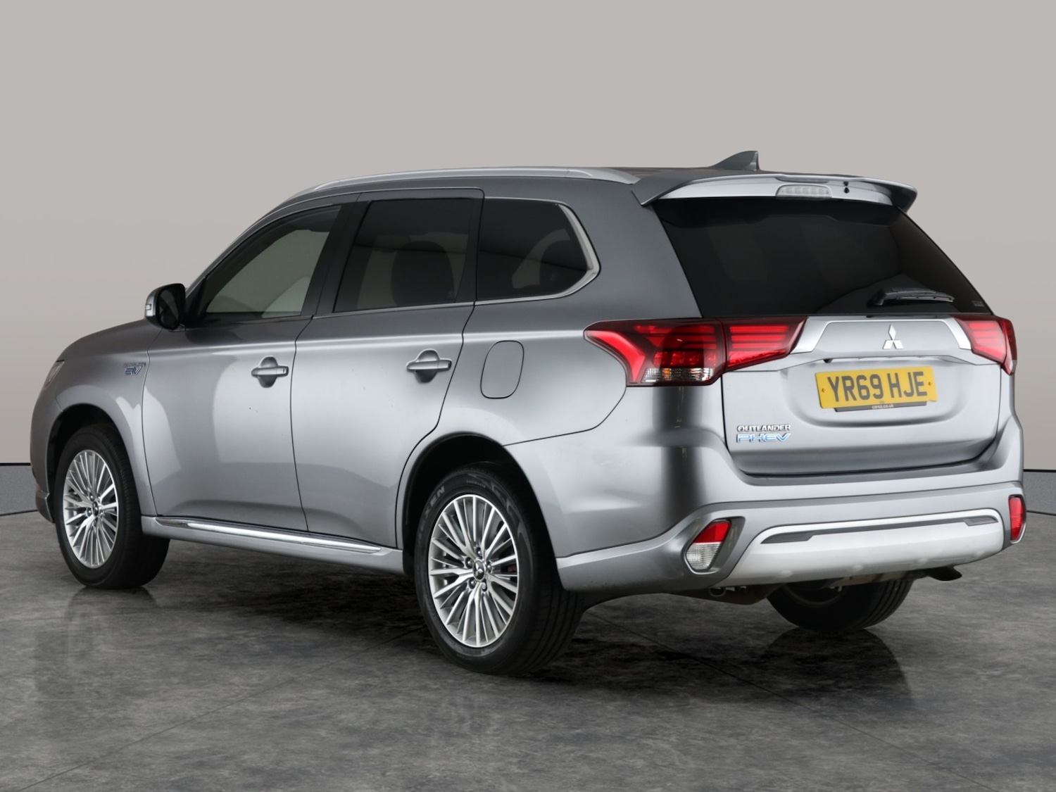 Used Mitsubishi Outlander 2019 for sale - 76736187: Photo 12
