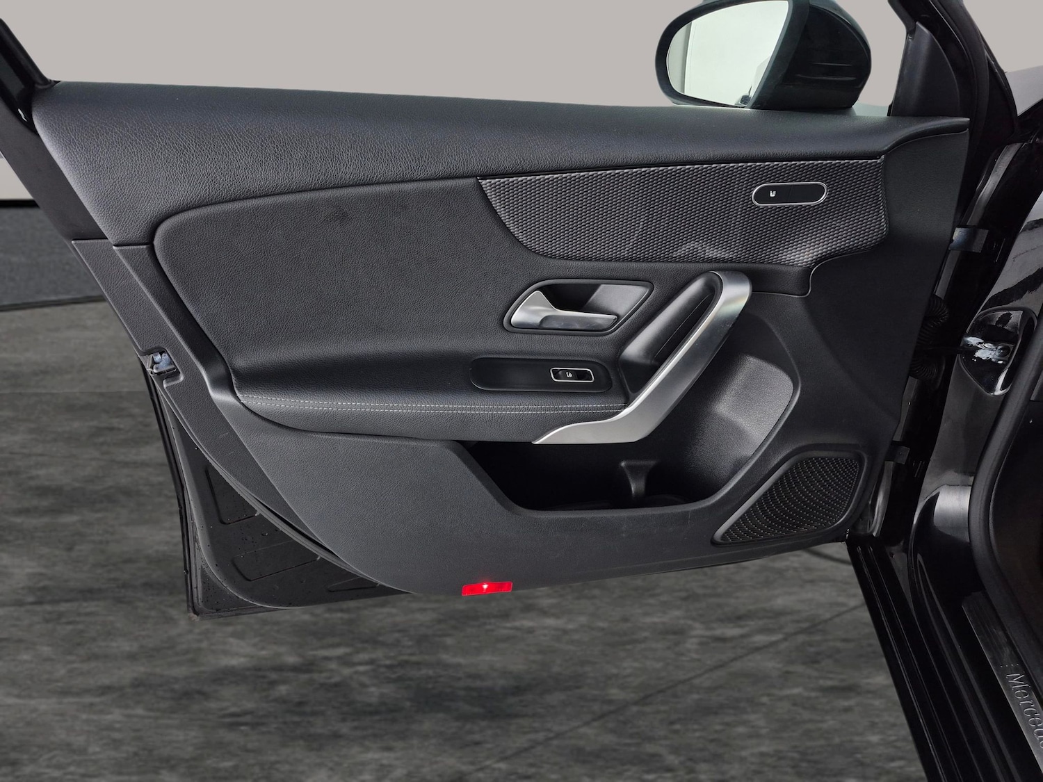 Used Mercedes-Benz A-Class 2018 for sale - 77975826: Photo 28