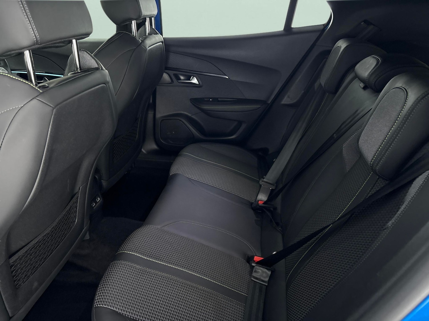 Used Peugeot 2008 2022 for sale - 77025731: Photo 29