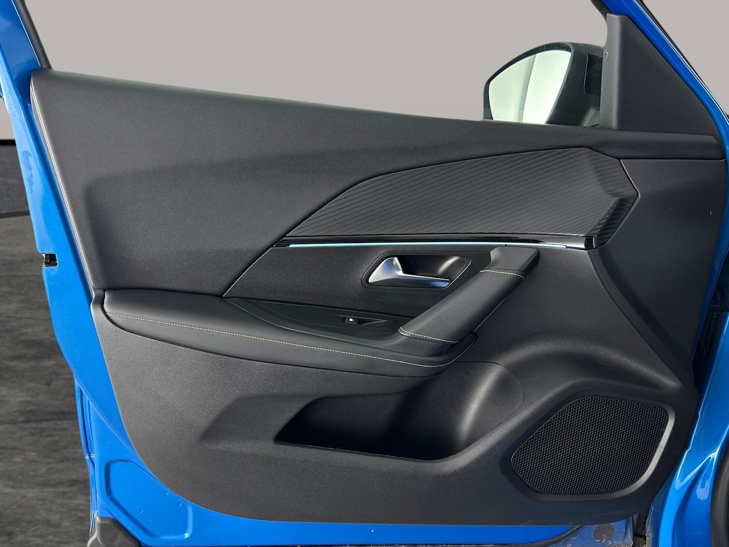 Used Peugeot 2008 2022 for sale - 77025731: Photo 30