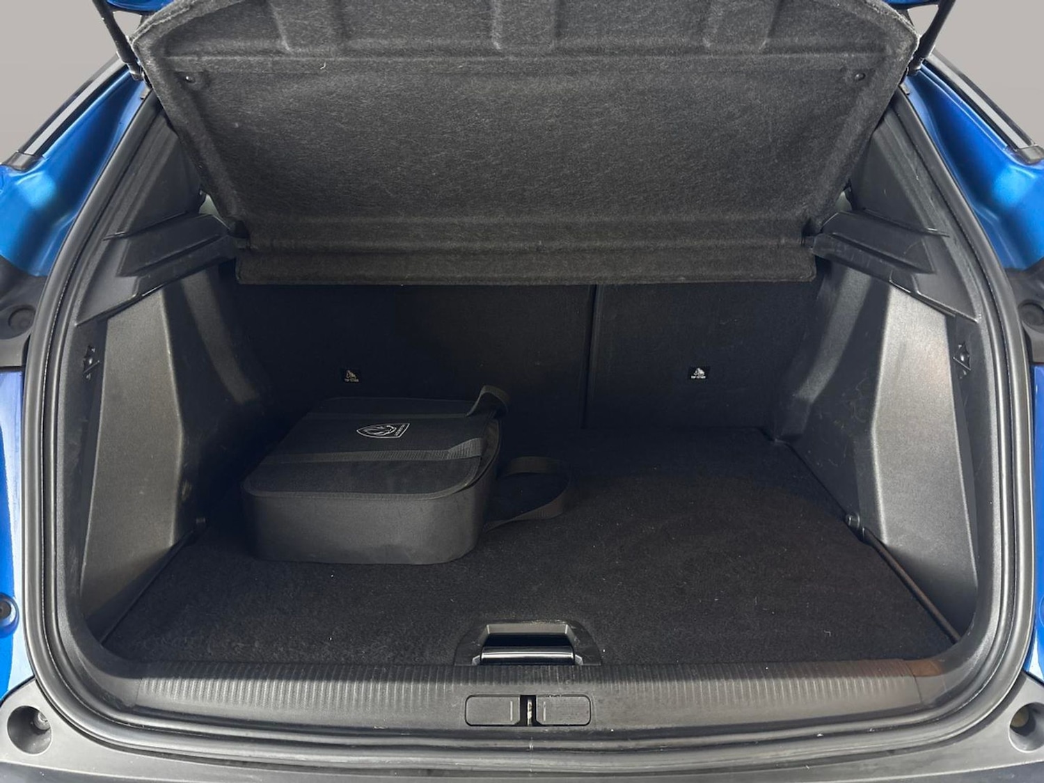 Used Peugeot 2008 2022 for sale - 77025731: Photo 35