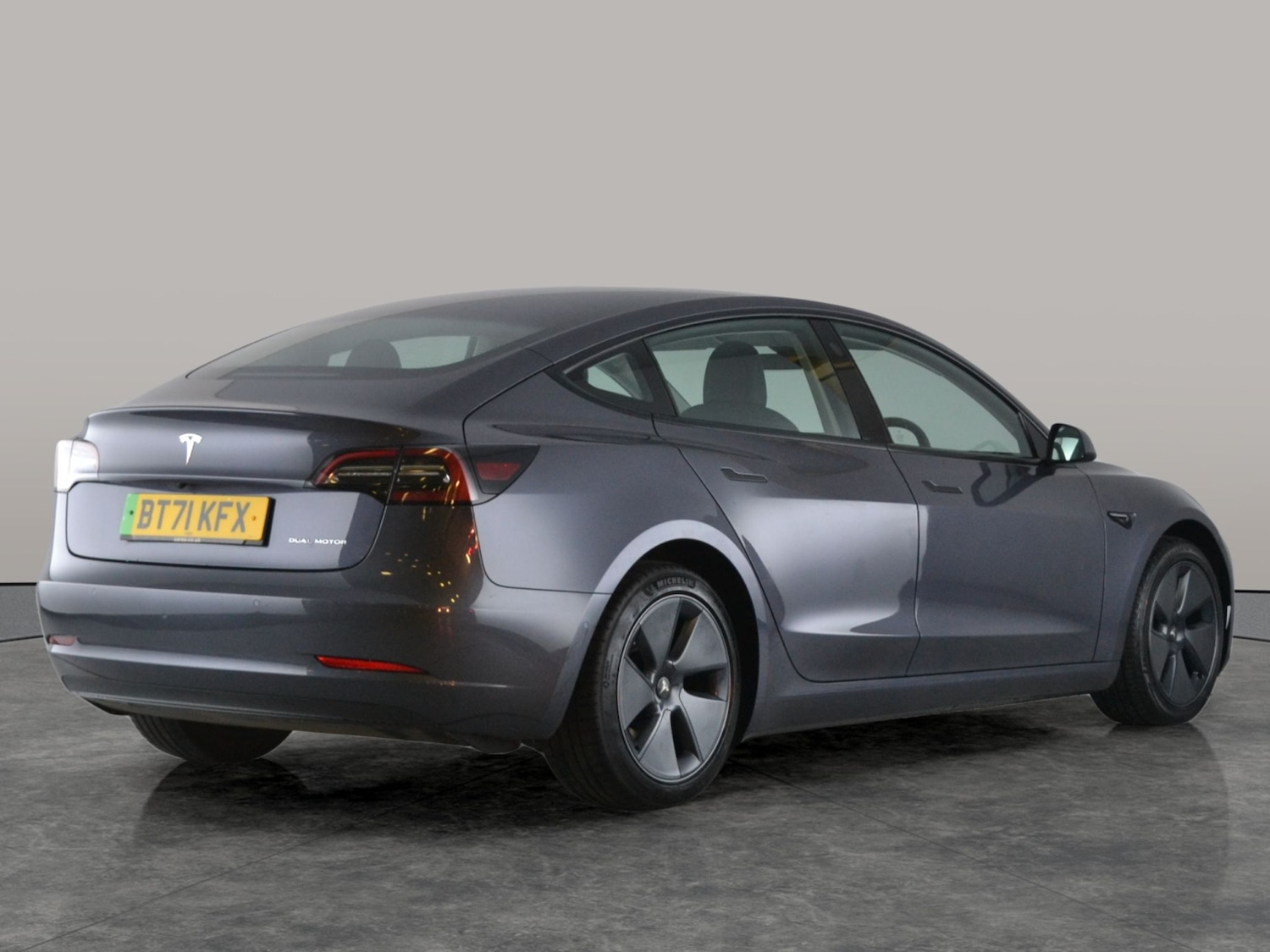 Used Tesla Model 3 2021 for sale - 76353476: Photo 17