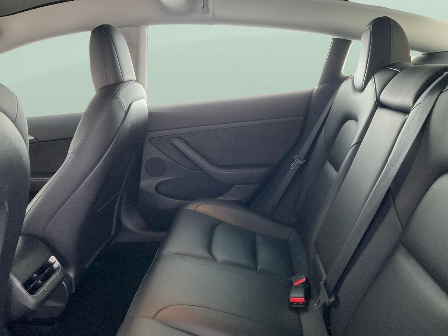 Used Tesla Model 3 2021 for sale - 76353476: Photo 38