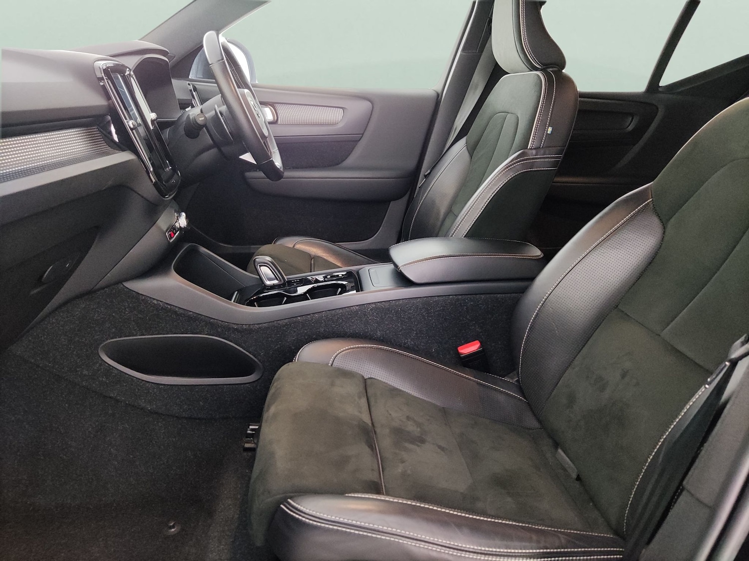 Used Volvo XC40 2019 for sale - 77889025: Photo 4