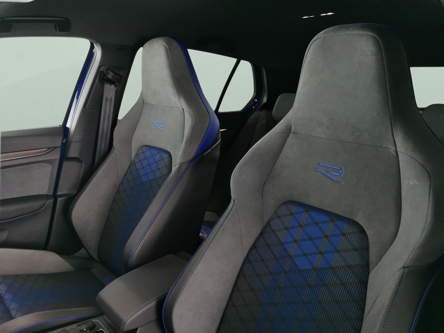 Used Volkswagen Golf 2024 for sale - 77240638: Photo 14