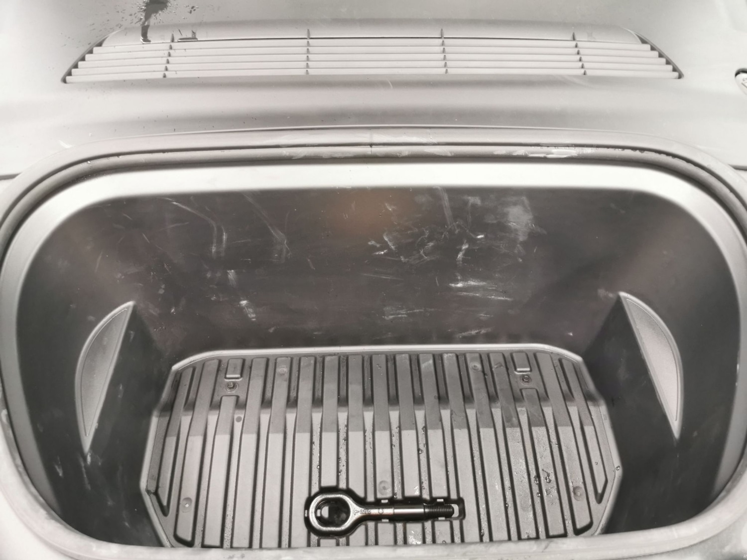 Vehicle 46