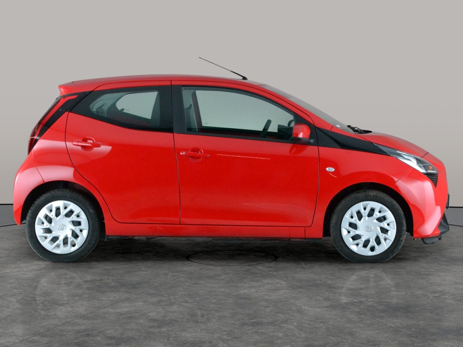 Used Toyota AYGO 2021 for sale - 77552655: Photo 9