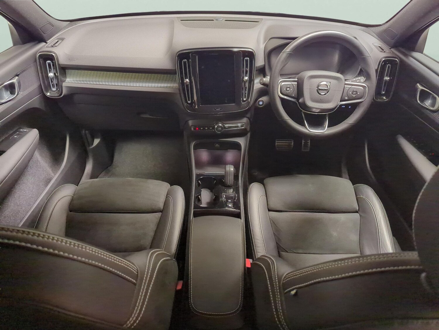 Used Volvo XC40 2021 for sale - 78094235: Photo 9